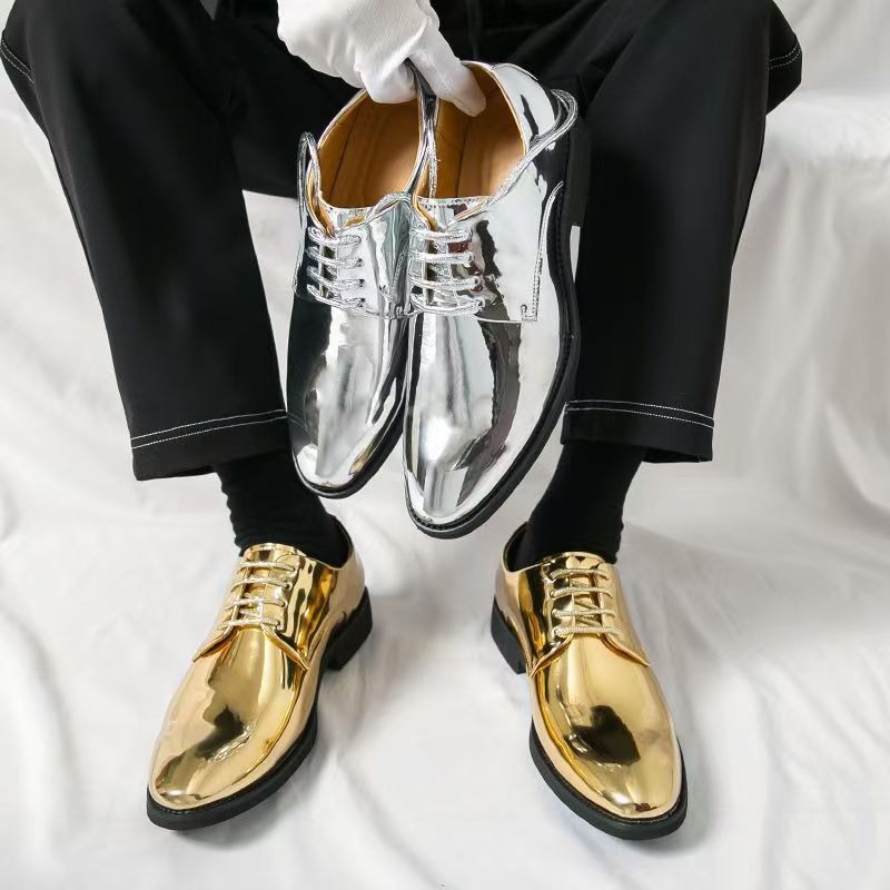 Scarpe giornaliere in pelle a  - Formal Men Daily Wear Shoes recensione e prezzo