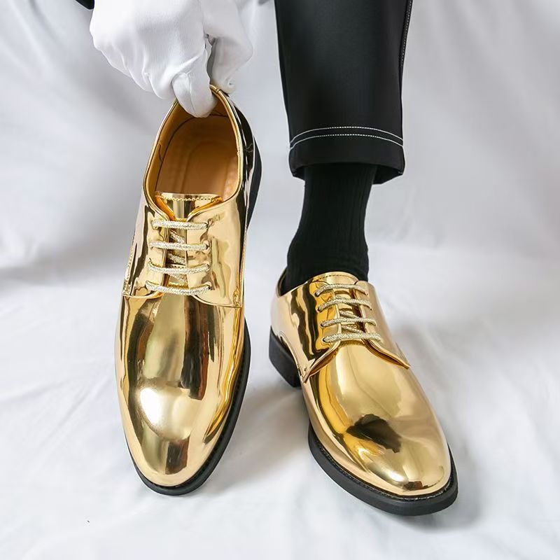 Scarpe giornaliere in pelle a  - Formal Men Daily Wear Shoes recensione e prezzo