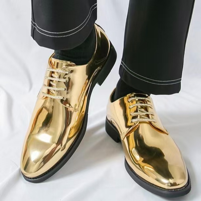 Scarpe giornaliere in pelle a  - Formal Men Daily Wear Shoes recensione e prezzo